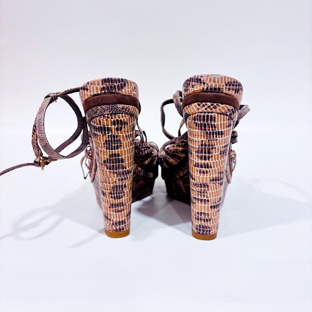 BCBG‎ MAXAZRIA Crocodile wedge sandals | Size 8.5 - Picture 8 of 9